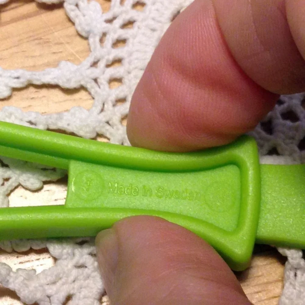 Egg Peelers, Sweden Linden, set of four